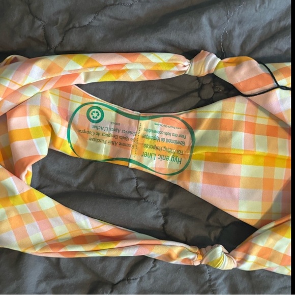 Skatie Kourtney Top & Suzanne bottoms, M, NWT - Picture 6 of 8